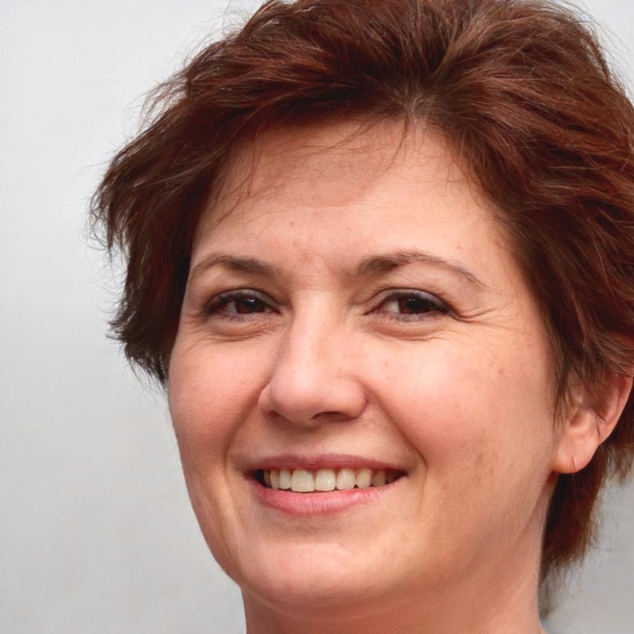 Elena Christou, Risk Management Specialist